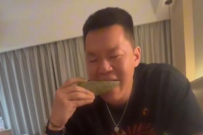 娱乐圈吃瓜吃得有点撑,吃瓜群众笑谈风云录